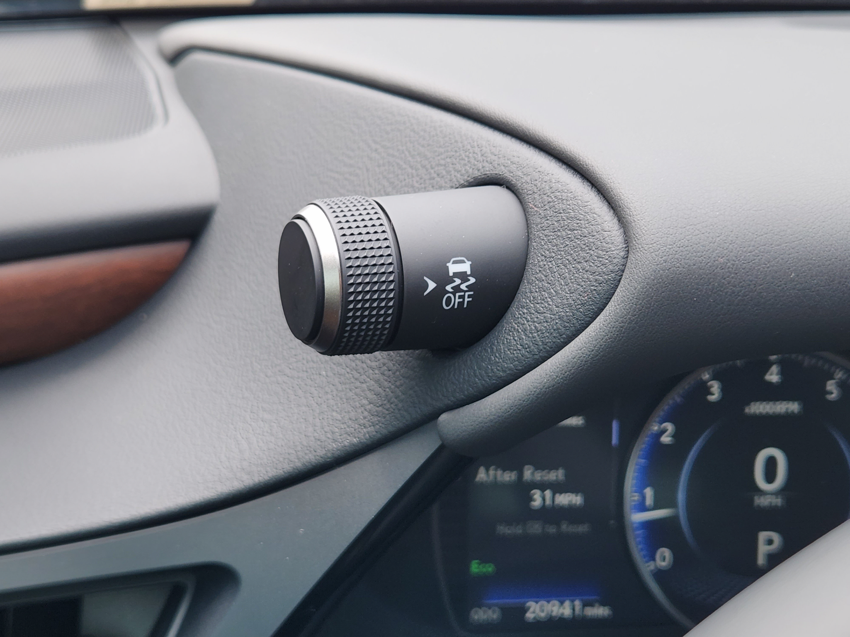 Certified 2025 Lexus ES 350 w/ Premium Package FWD image 28