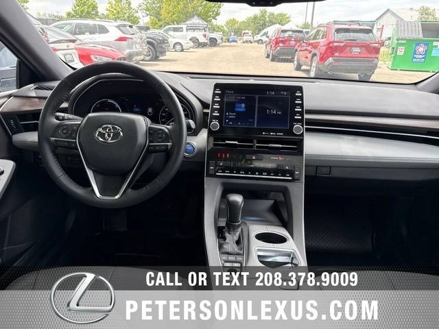 Used 2022 Toyota Avalon XLE w/ Moonroof Package FWD image 16