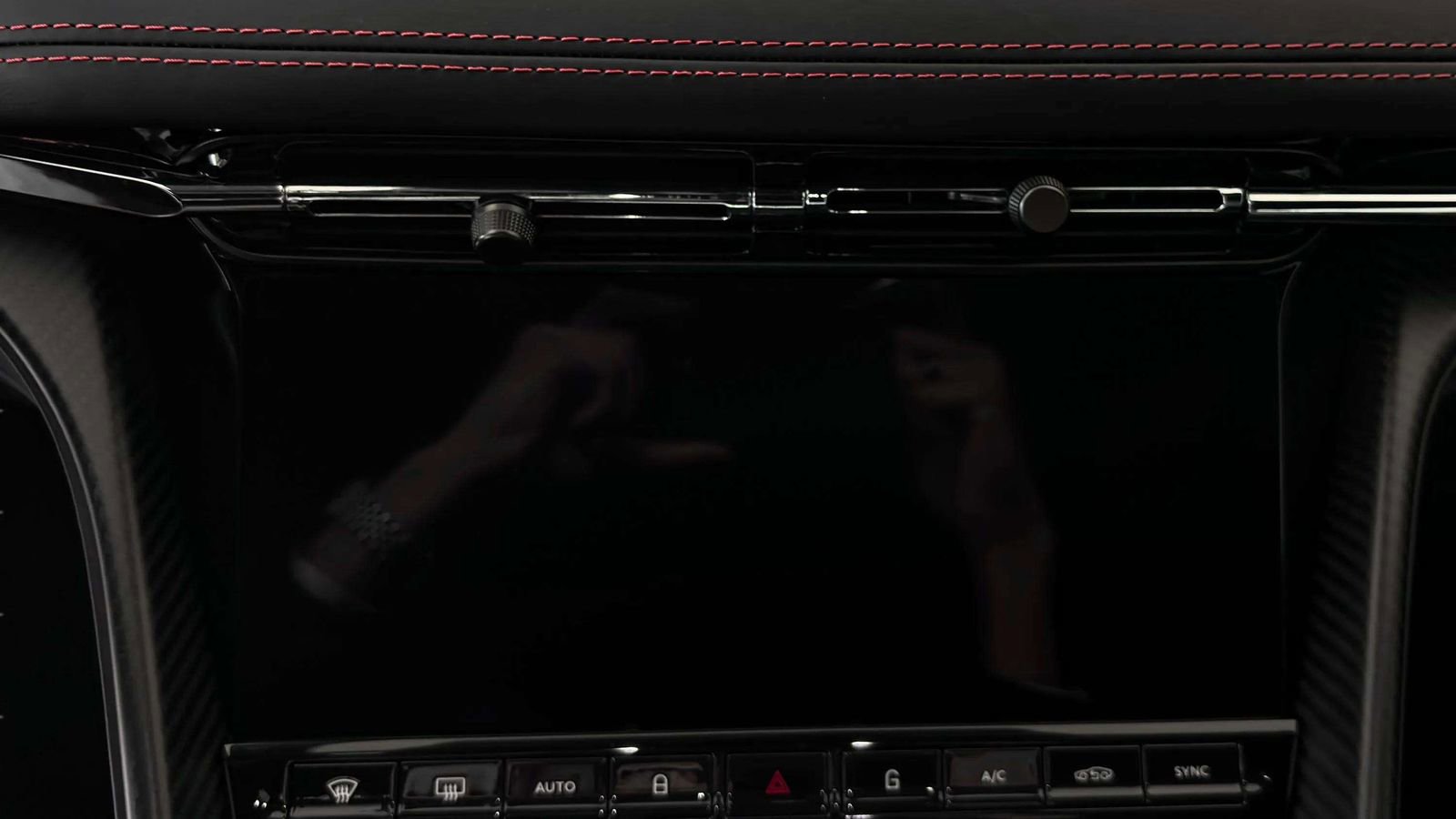 Used 2024 Aston Martin DB12 Coupe image 30