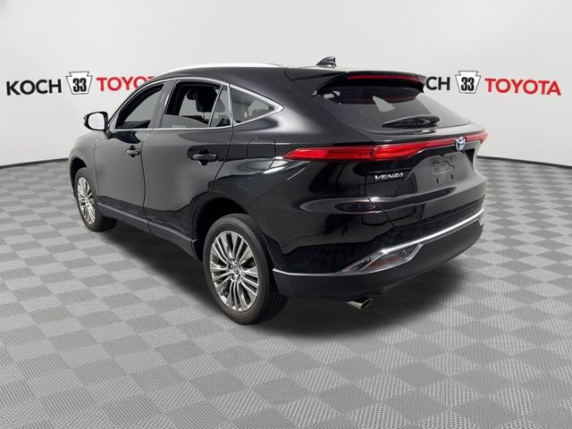 Used 2023 Toyota Venza XLE AWD/4WD image 6