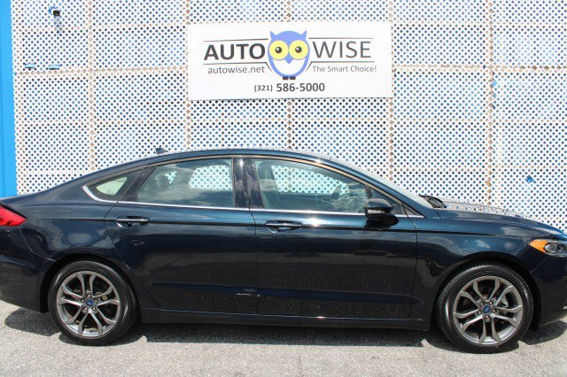Used 2020 Ford Fusion SEL image 3