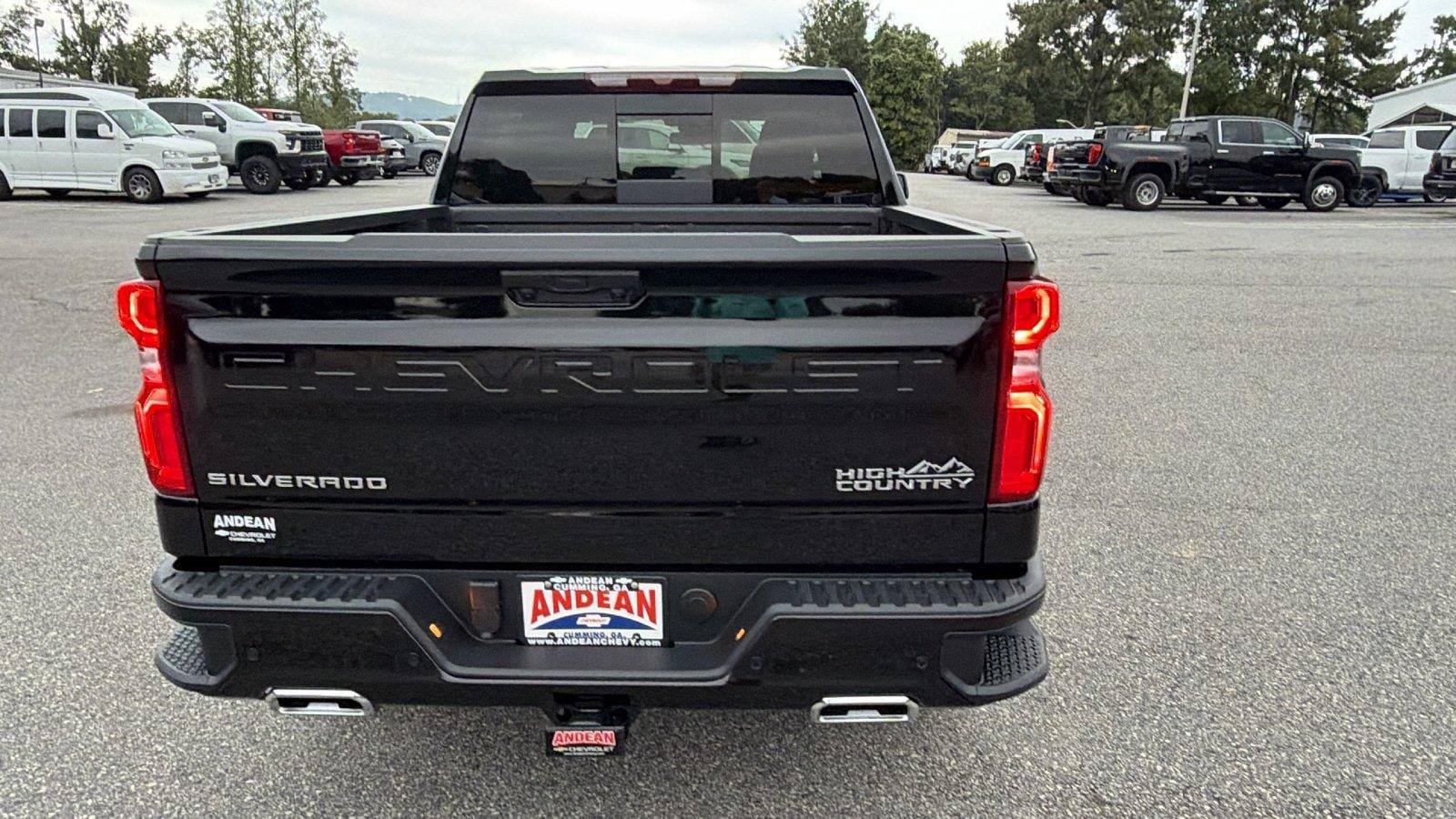 New 2026 Chevrolet Silverado 1500 High Country w/ High Country Premium Package AWD/4WD image 10