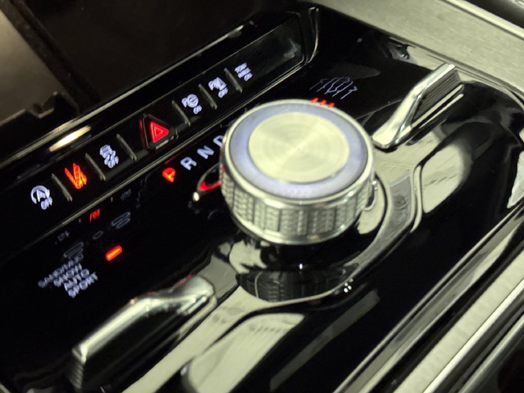 Used 2025 Jeep Wagoneer Series II AWD/4WD image 18
