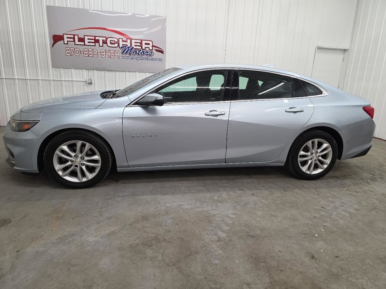 Used 2018 Chevrolet Malibu LT FWD image 9