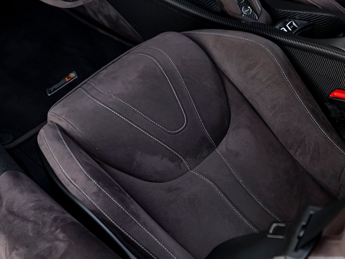 Used 2022 McLaren 765LT RWD image 21