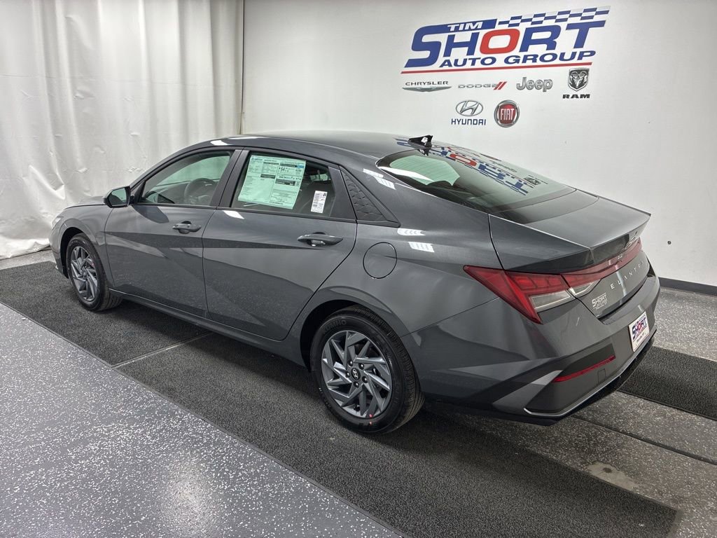 New 2026 Hyundai Elantra Blue image 7