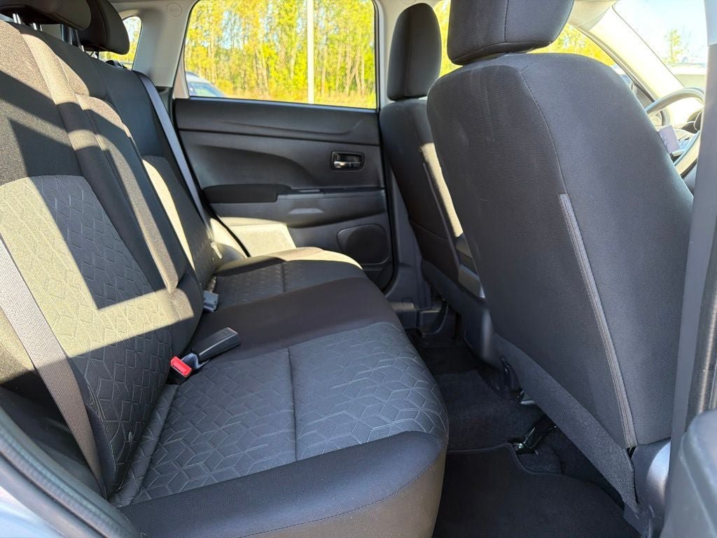 Used 2024 Mitsubishi Outlander Sport ES AWD/4WD image 24