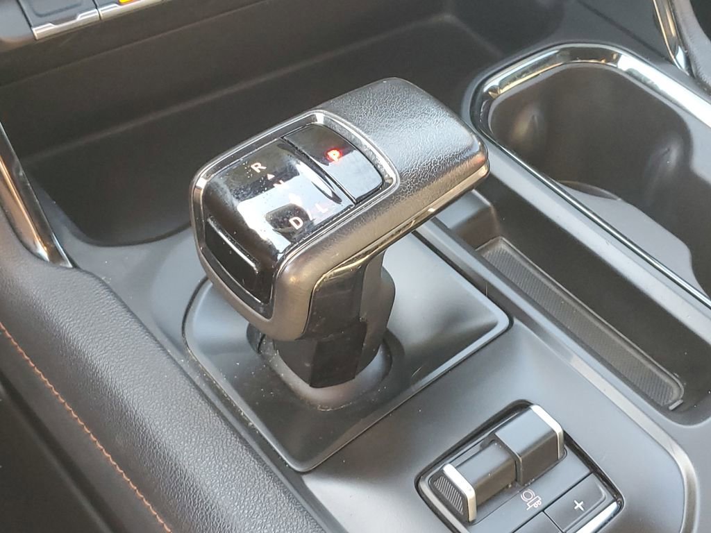 Used 2022 GMC Sierra 1500 AT4 w/ AT4 Preferred Package image 18