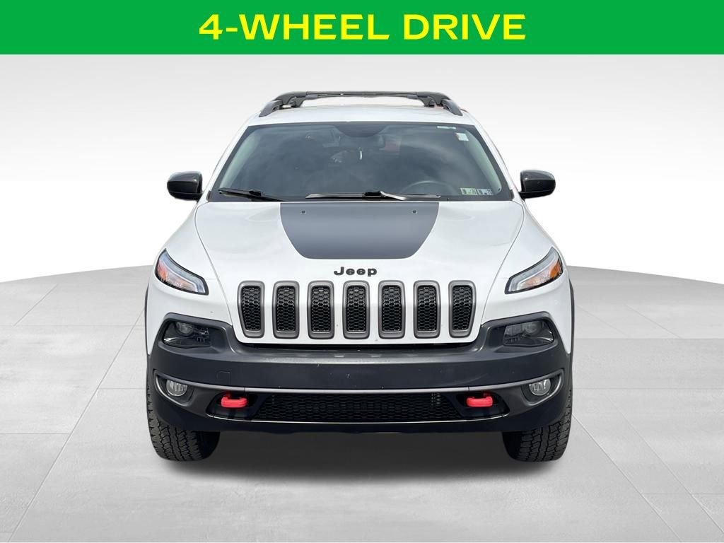 Used 2017 Jeep Cherokee Trailhawk w/ Cold Weather Group AWD/4WD image 3