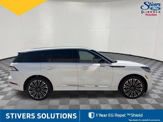 Certified 2025 Lincoln Aviator Black Label AWD/4WD image 4