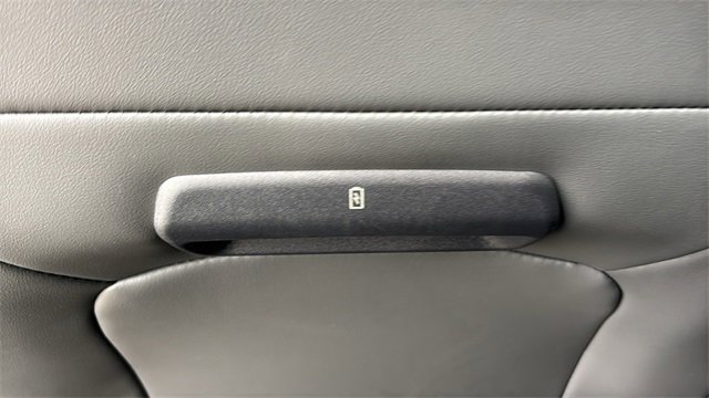 New 2025 Ford Expedition Active image 10