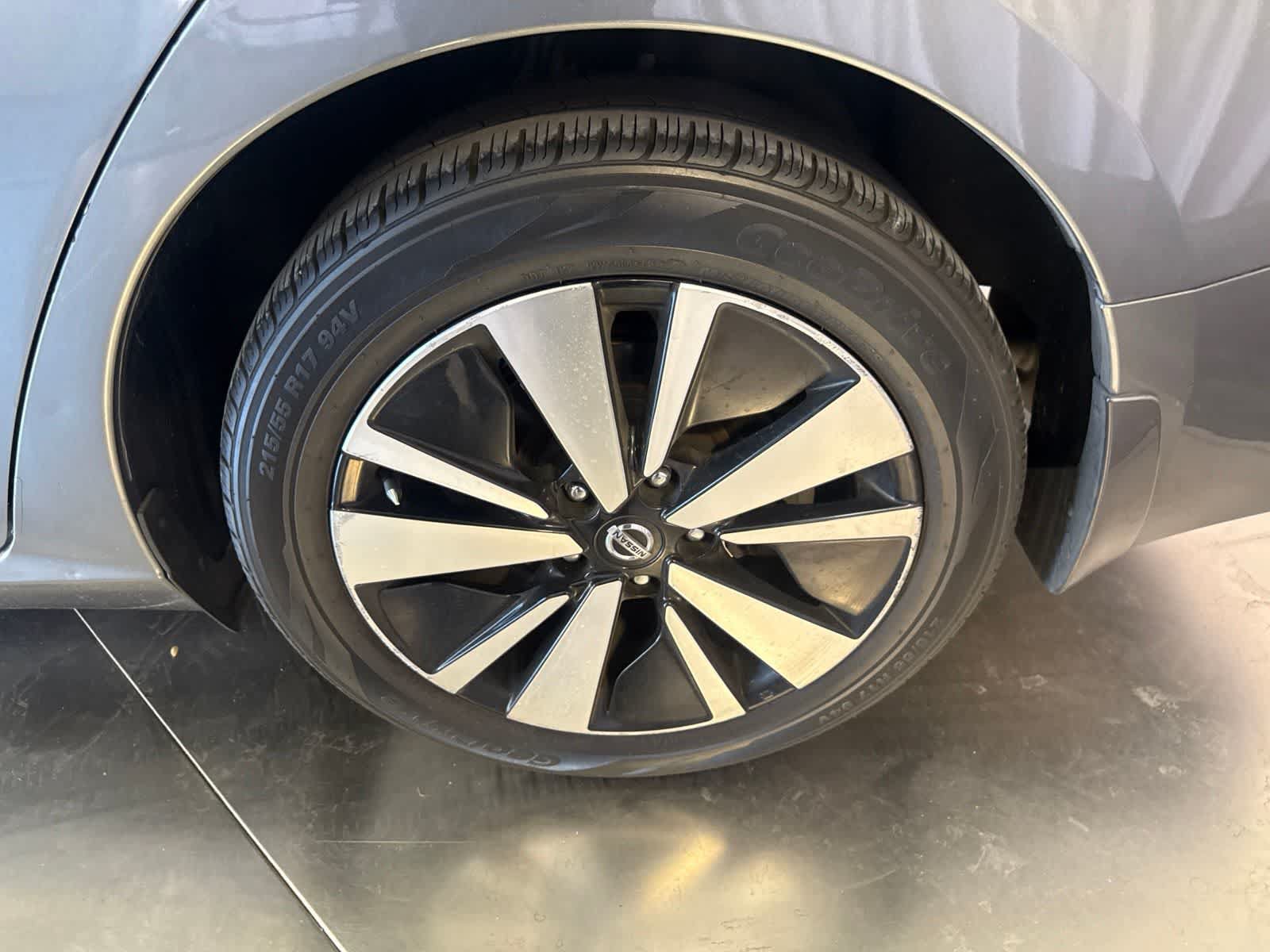 Used 2021 Nissan Altima 2.5 SL FWD image 9