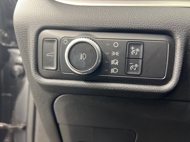 Used 2022 Ford Explorer XLT w/ Equipment Group 202A image 20