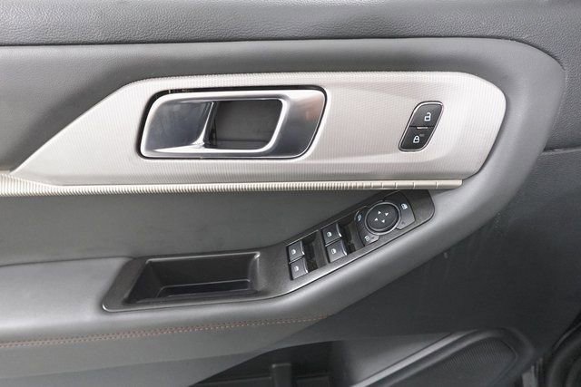 Certified 2025 Ford Explorer Active image 9