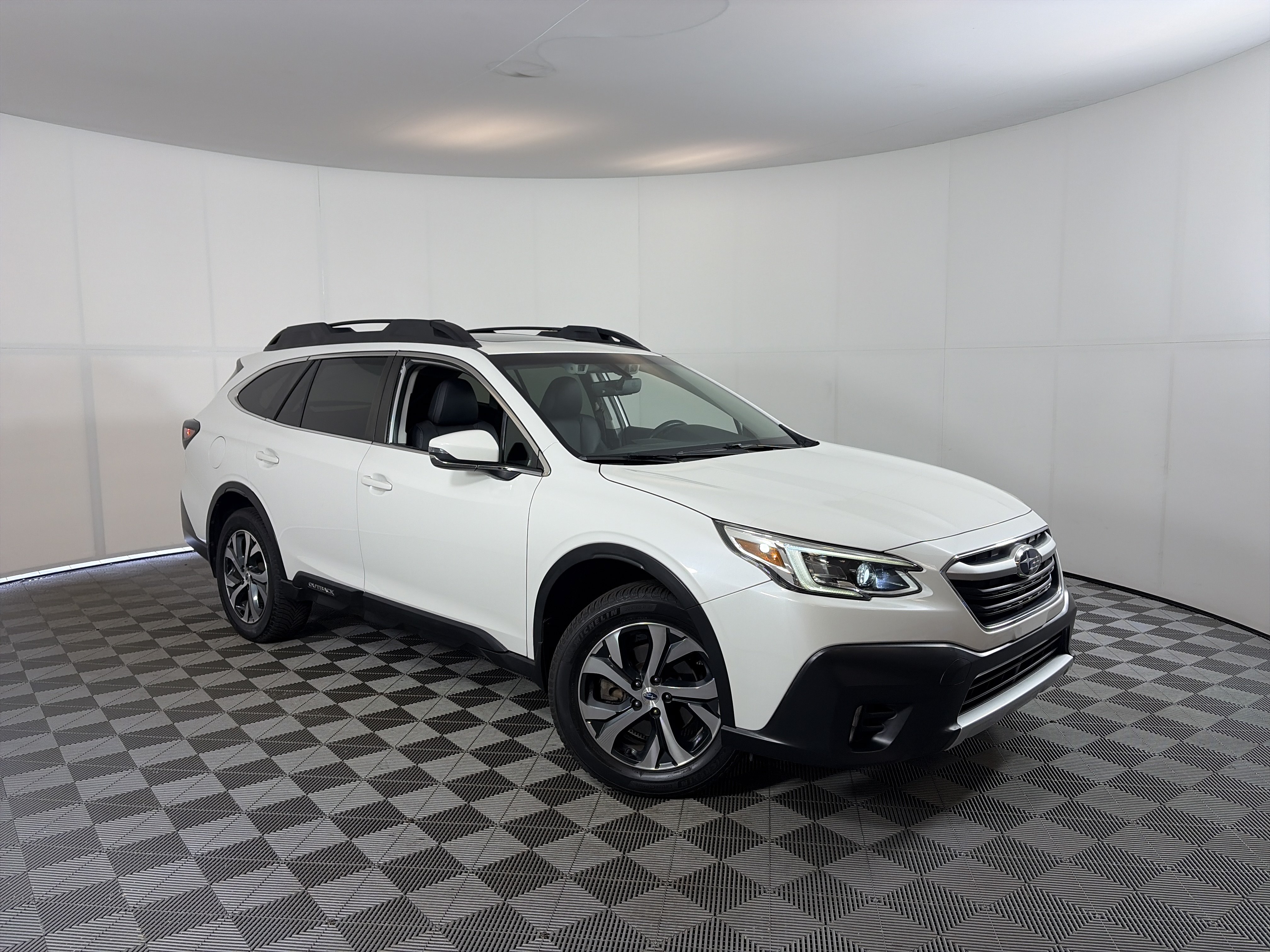 Used 2020 Subaru Outback Limited w/ Popular Package #2