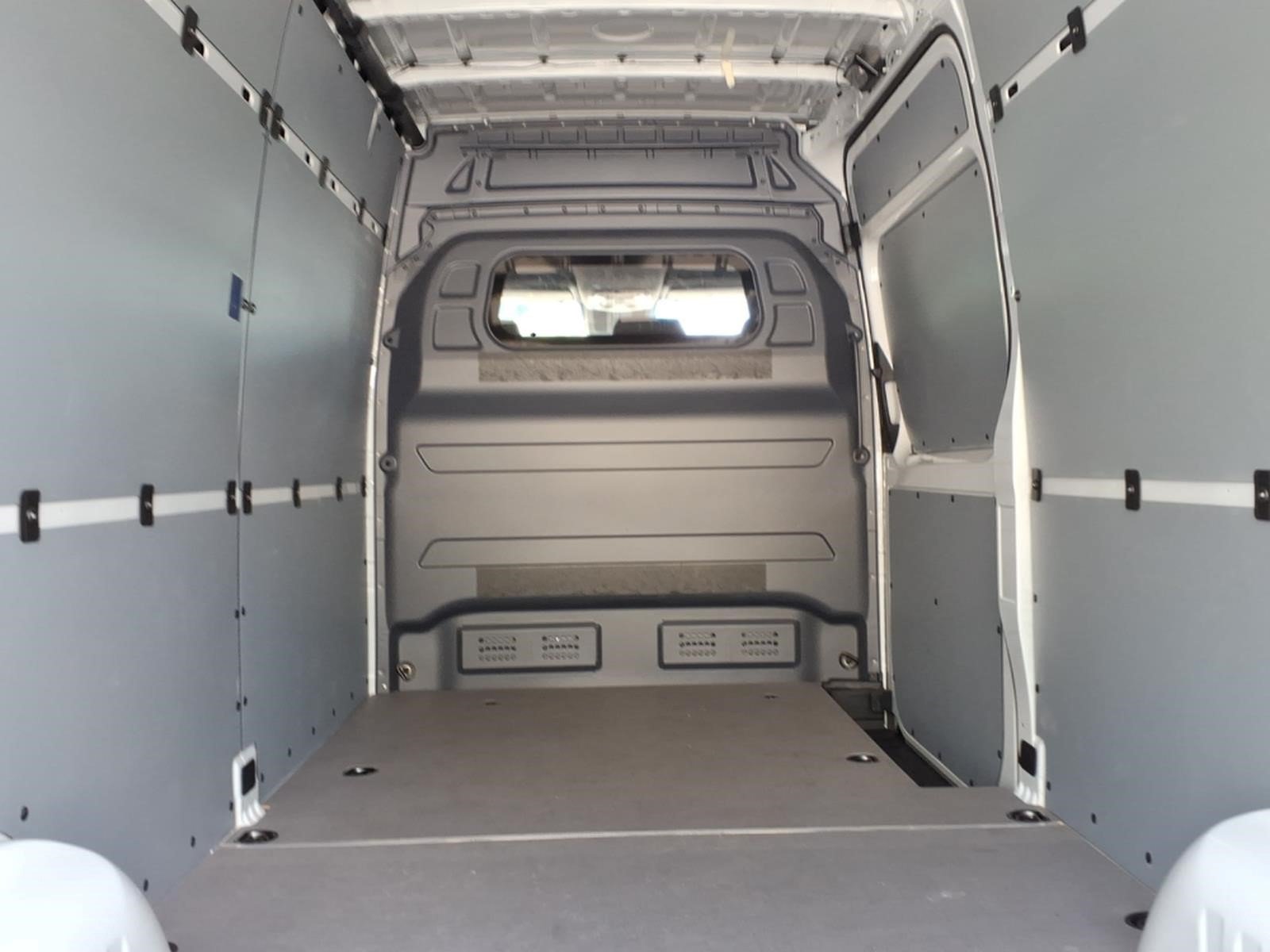 Used 2024 Mercedes-Benz Sprinter 2500 image 23