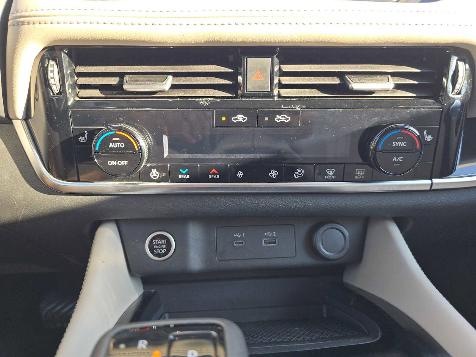 Used 2022 Nissan Rogue SL image 27