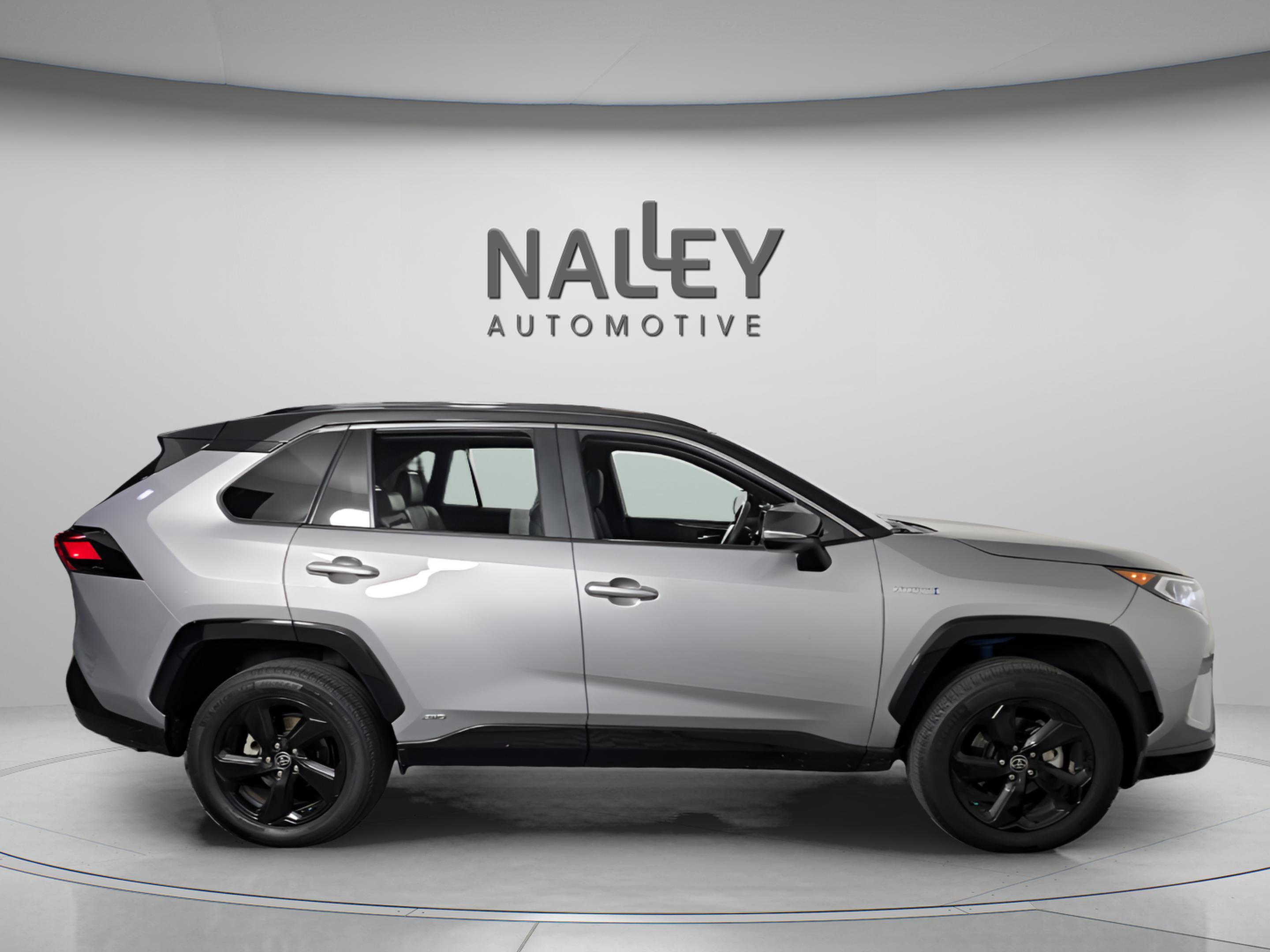 Used 2021 Toyota RAV4 XSE image 5