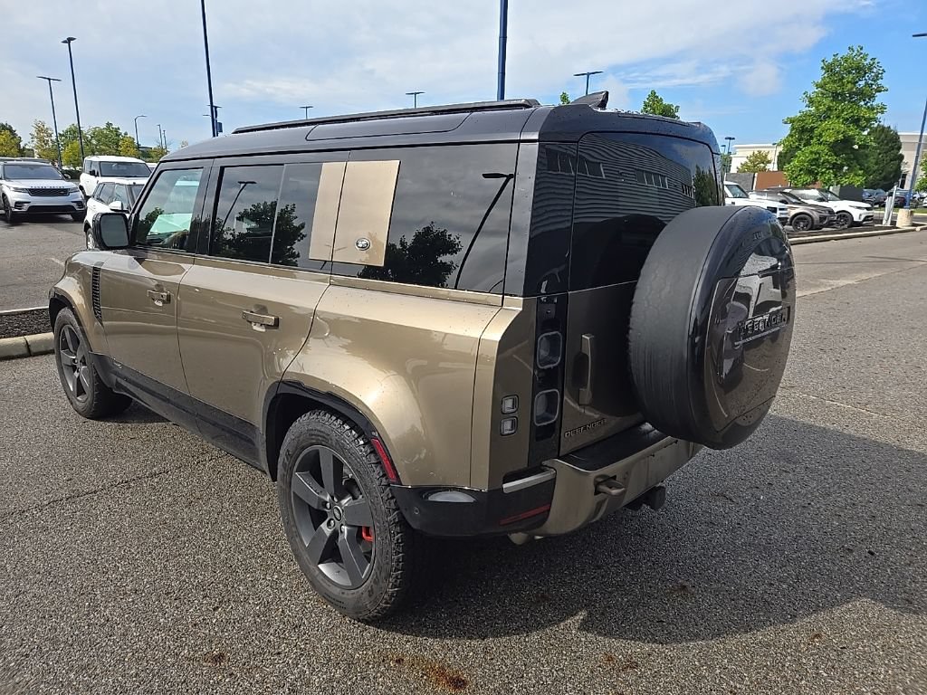 Used 2021 Land Rover Defender 110 X AWD/4WD image 7