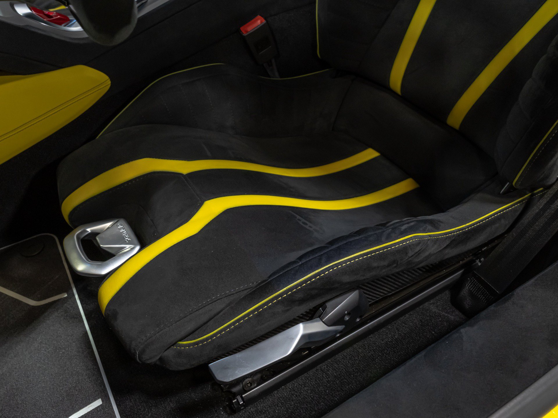 Used 2022 Lamborghini Huracan STO RWD image 45