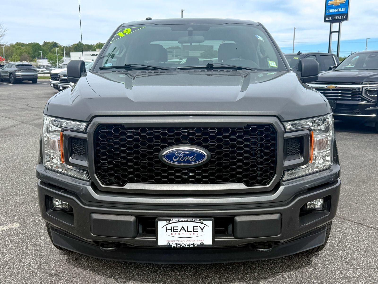 Used 2019 Ford F150 XL w/ Equipment Group 101A Mid AWD/4WD image 2