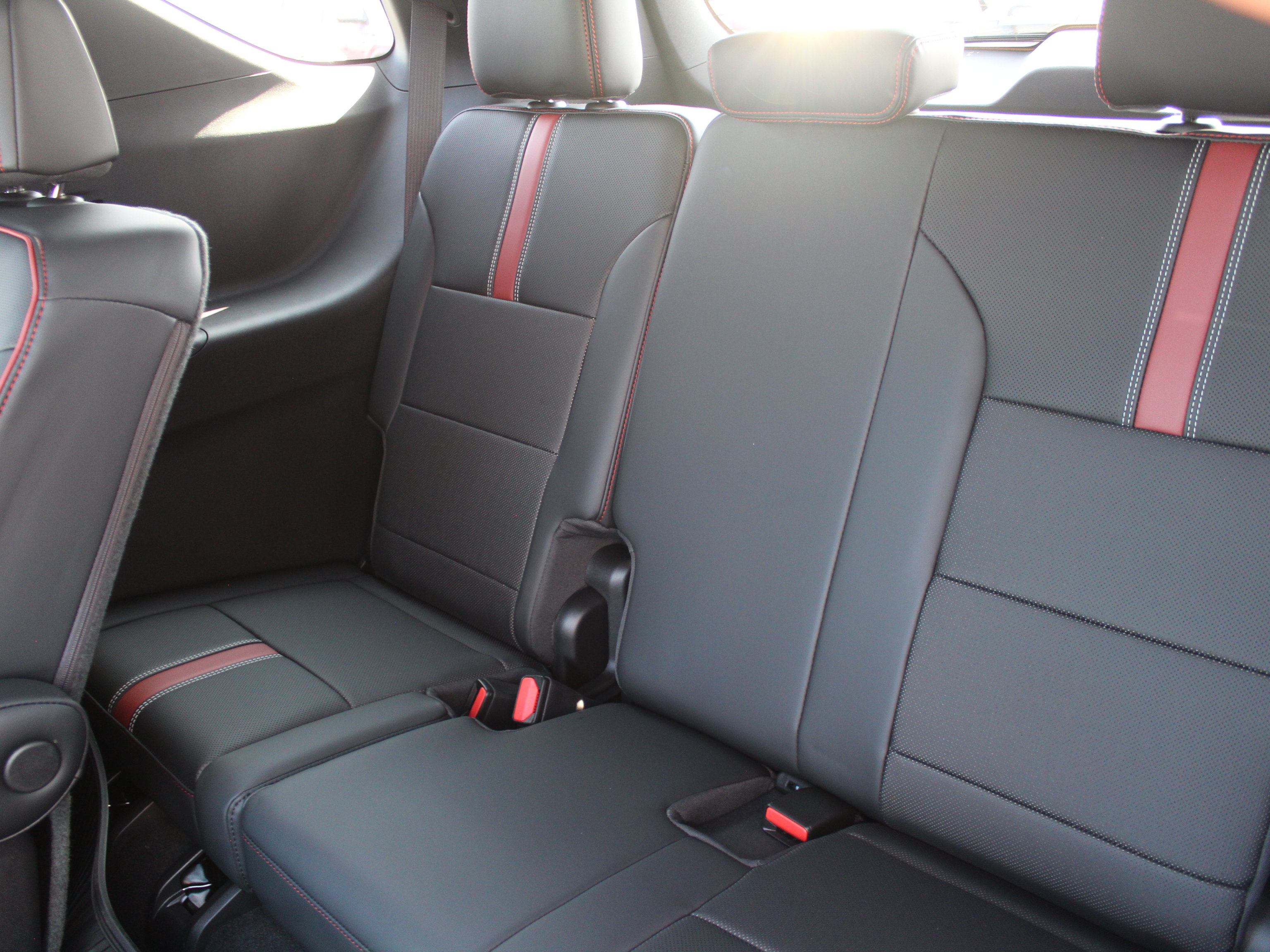New 2027 Chevrolet Traverse RS w/ LPO, Floor Liner Package AWD/4WD image 20