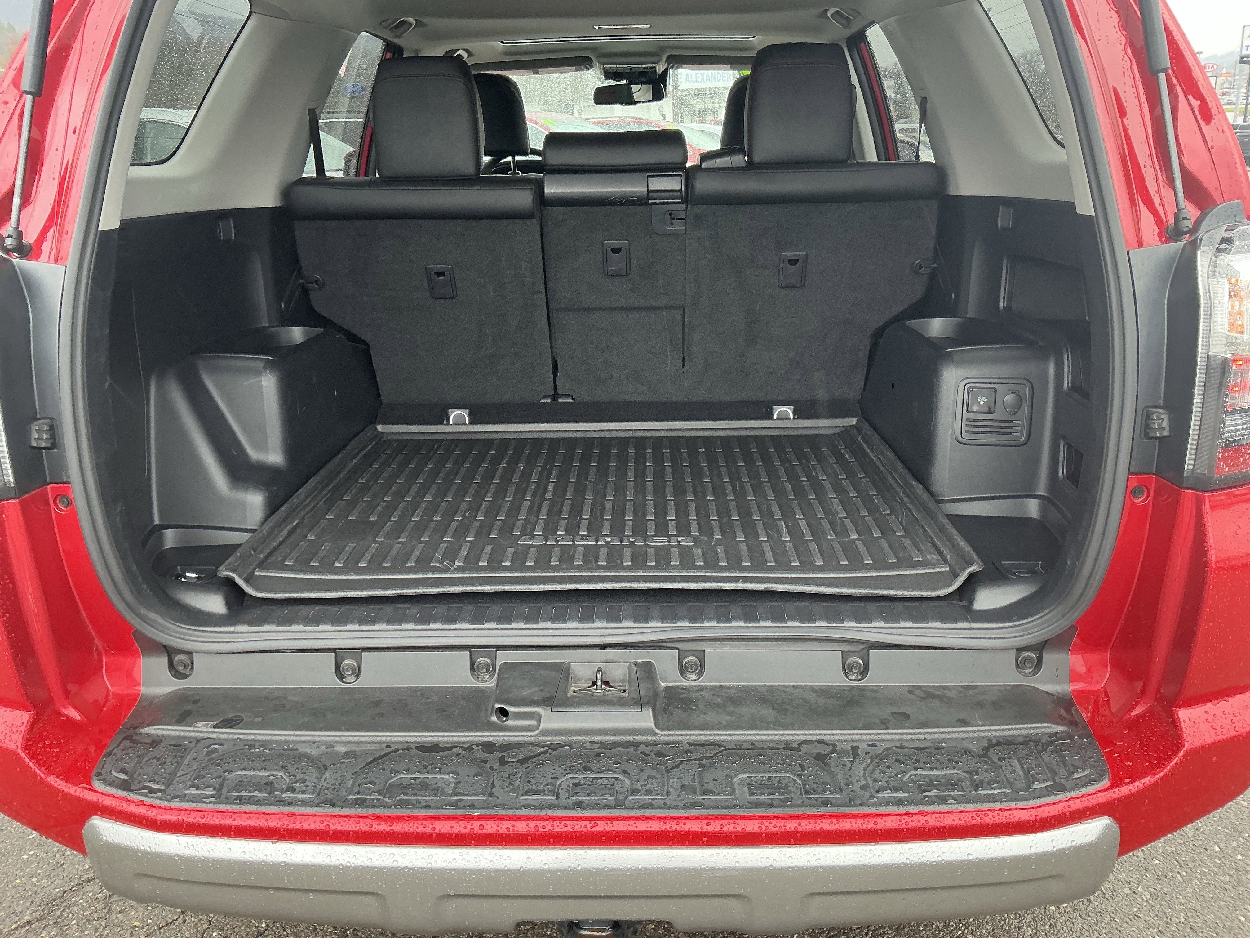 Used 2022 Toyota 4Runner TRD Off-Road Premium image 5