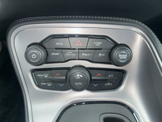 Used 2023 Dodge Challenger R/T w/ Plus Package image 27