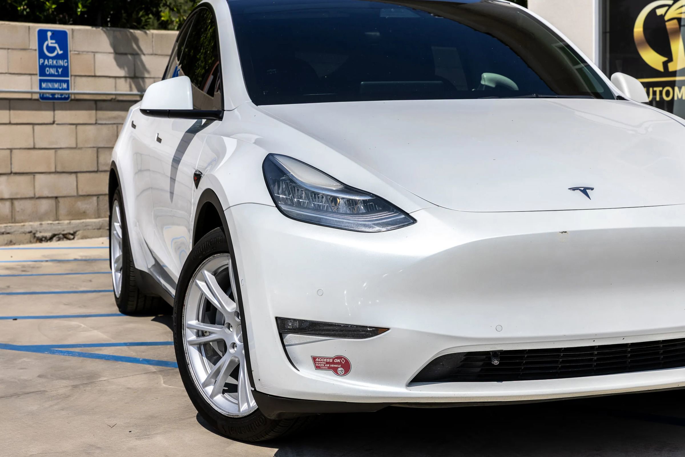 Used 2021 Tesla Model Y Long Range AWD/4WD image 4