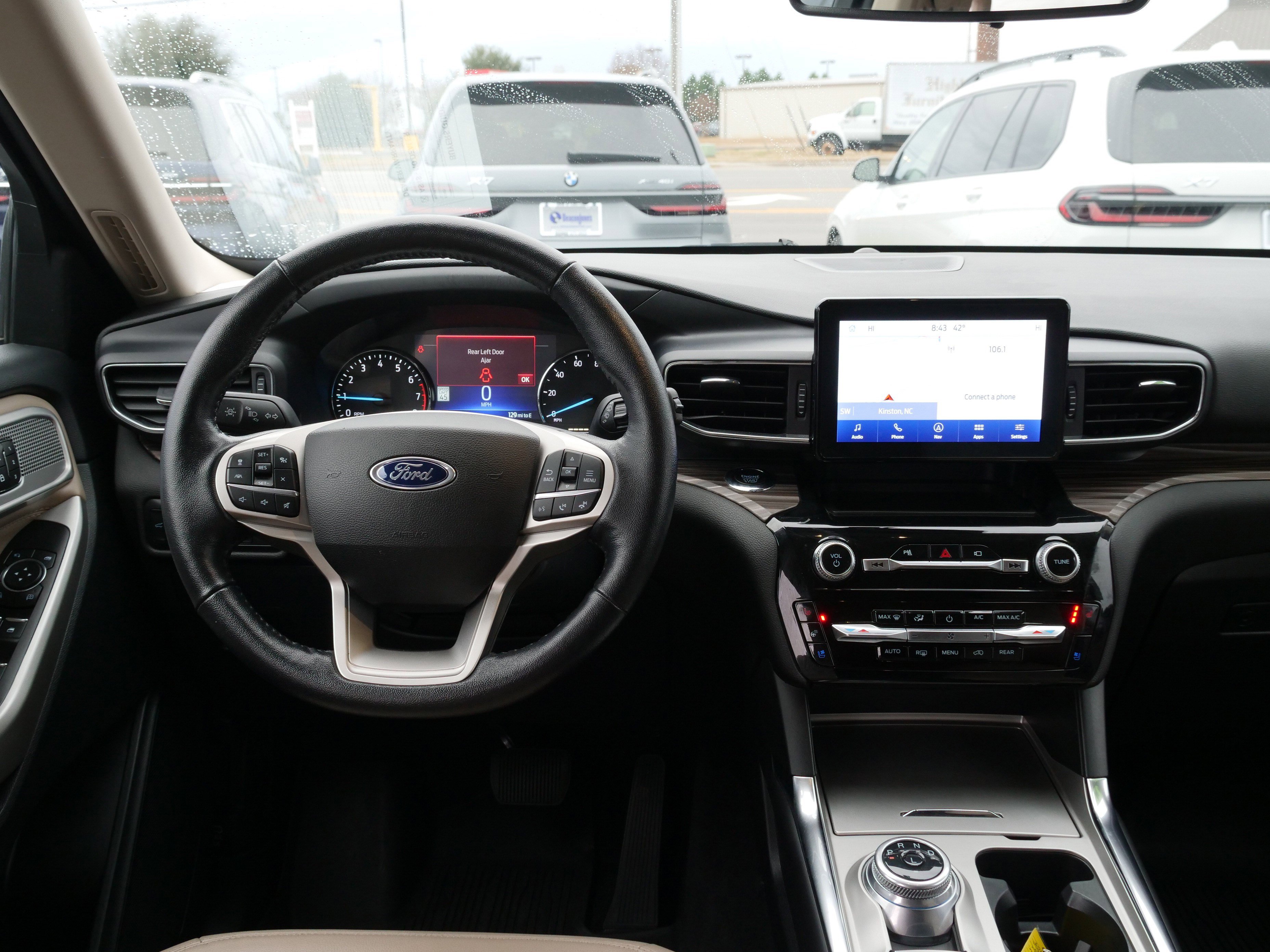 Used 2022 Ford Explorer Limited w/ Equipment Group 301A image 21