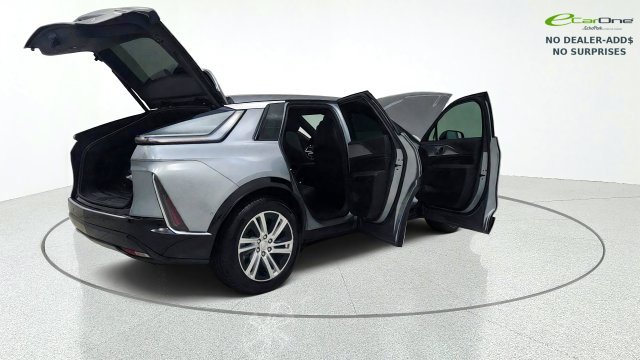 Used 2024 Cadillac Lyriq Tech w/ Driver Assist Package AWD/4WD image 18