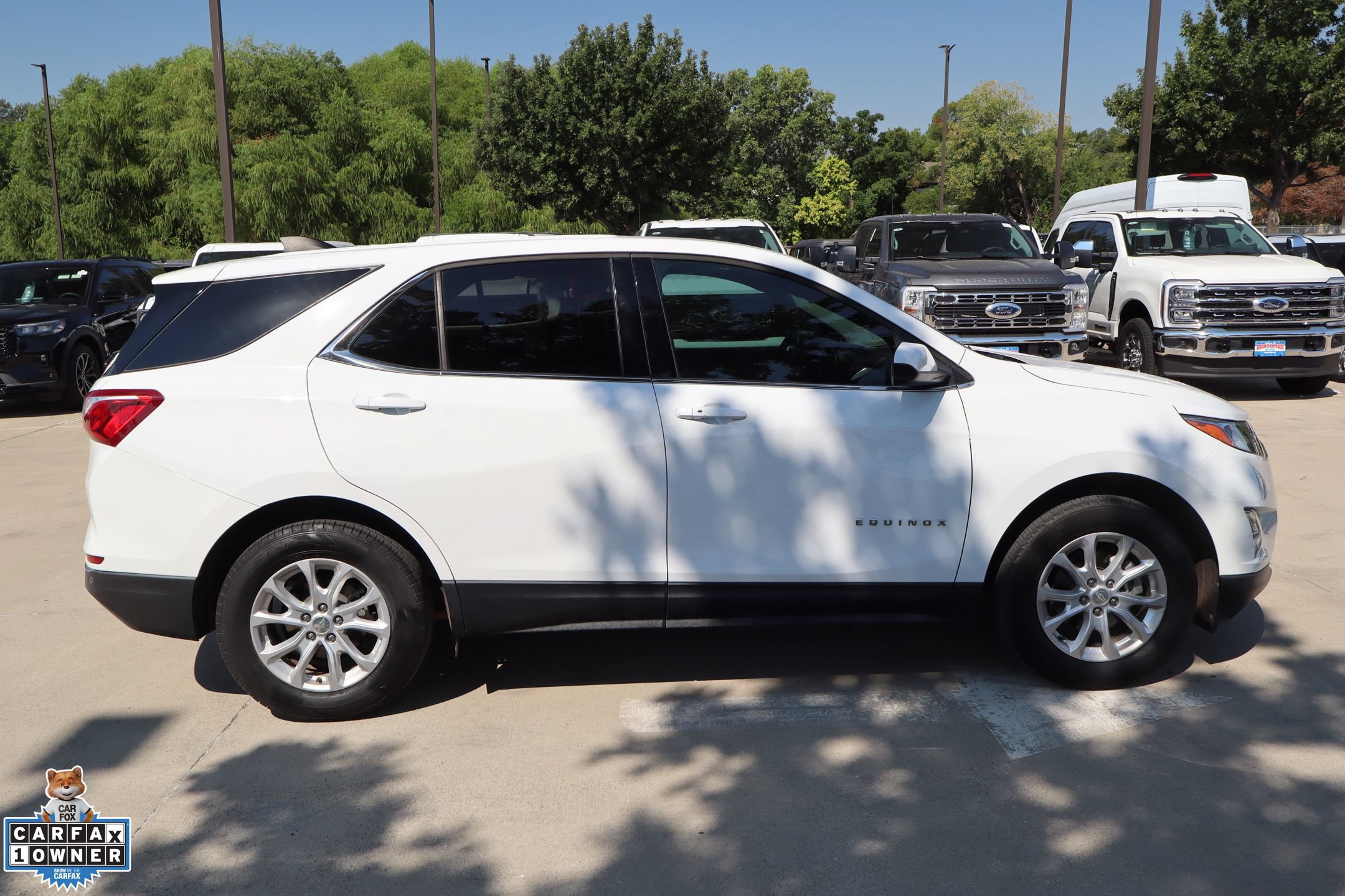 Used 2020 Chevrolet Equinox LT FWD image 2
