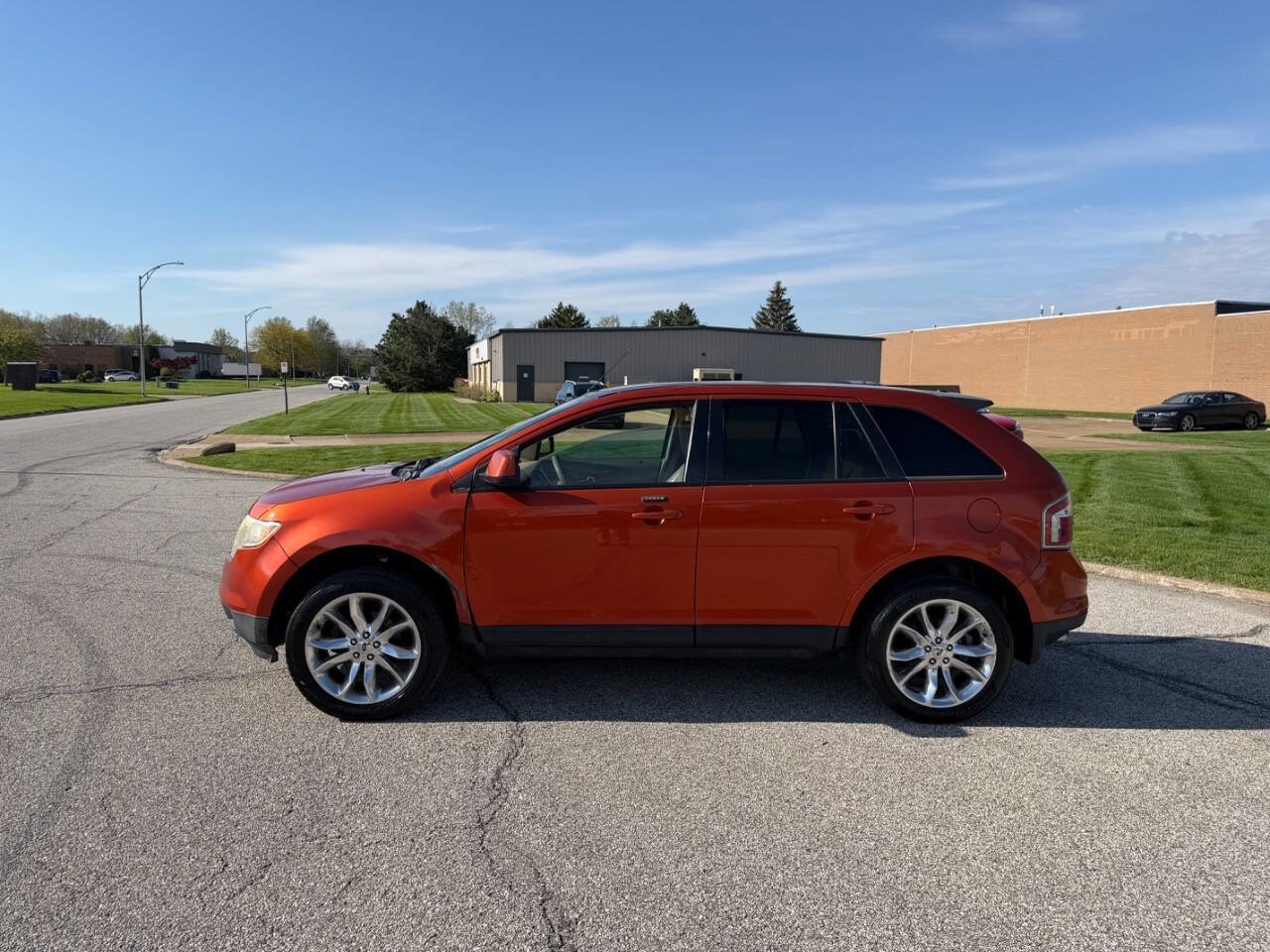 Used 2007 Ford Edge SEL Plus AWD/4WD image 2