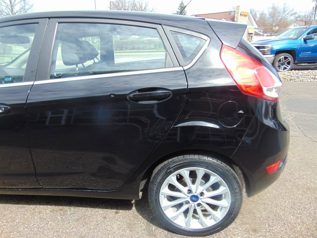 Used 2017 Ford Fiesta Titanium image 13