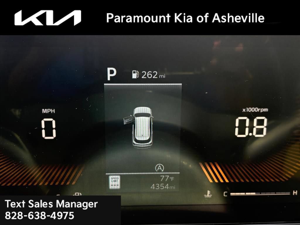 Certified 2025 Kia Sorento EX w/ Panoramic Sunroof Package AWD/4WD image 8