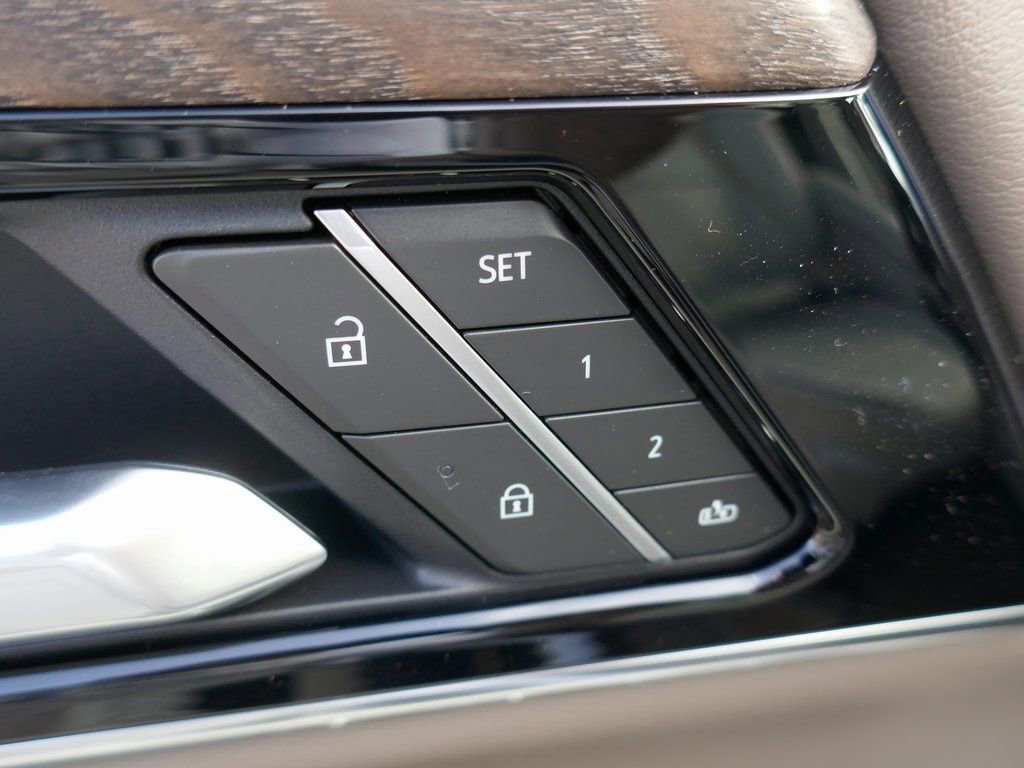 New 2026 GMC Yukon Denali w/ Denali Reserve Package image 24