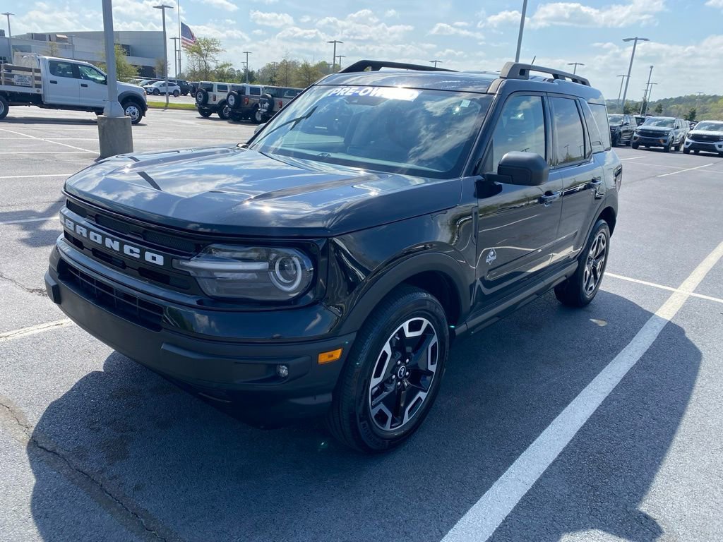 Certified 2022 Ford Bronco Sport Outer Banks AWD/4WD image 3