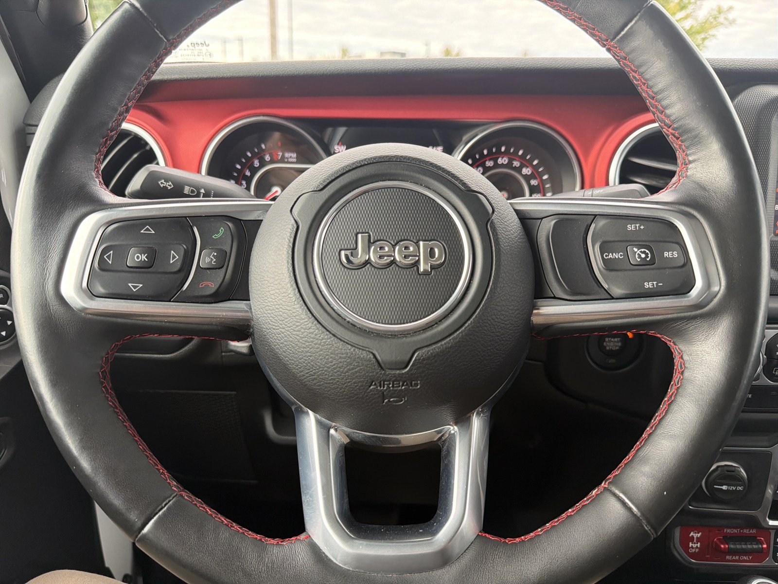 Used 2020 Jeep Gladiator Rubicon w/ Safety Group AWD/4WD image 24