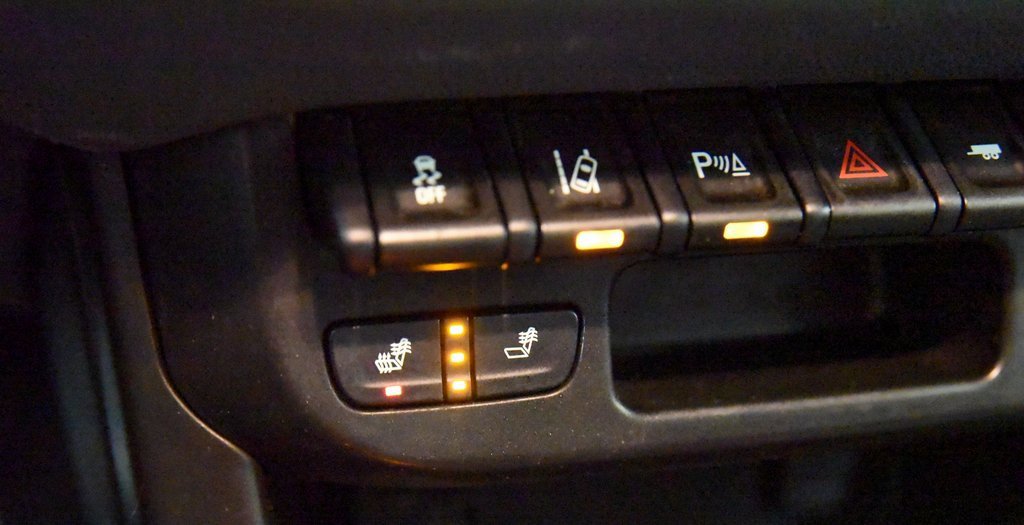 Used 2021 Chevrolet Colorado Z71 w/ Safety Package image 28