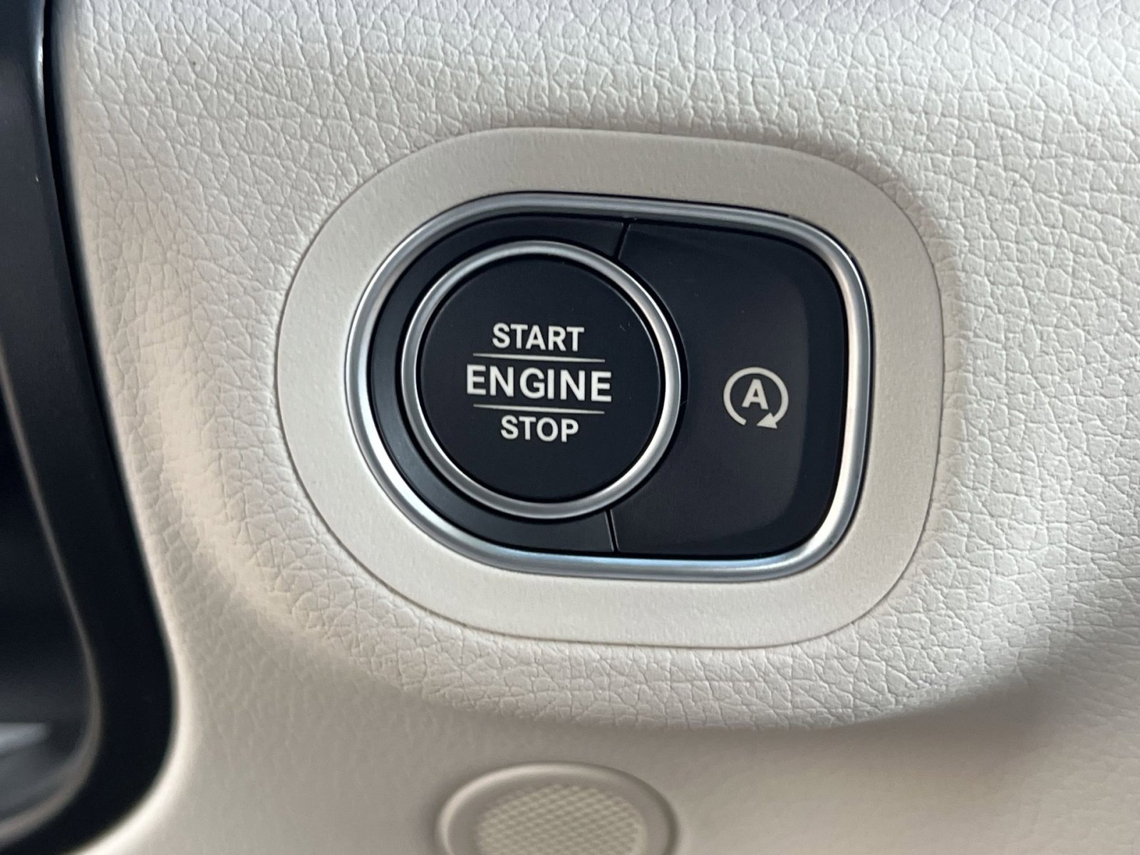 New 2026 Mercedes-Benz GLE 450 4MATIC image 32