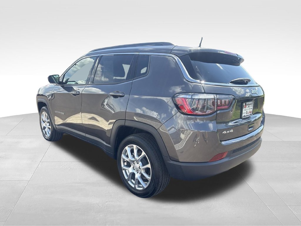 Certified 2023 Jeep Compass Latitude AWD/4WD image 6