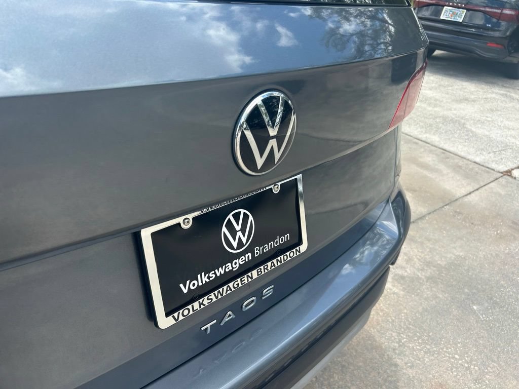 Certified 2022 Volkswagen Taos S w/ IQ Drive S Package FWD image 31