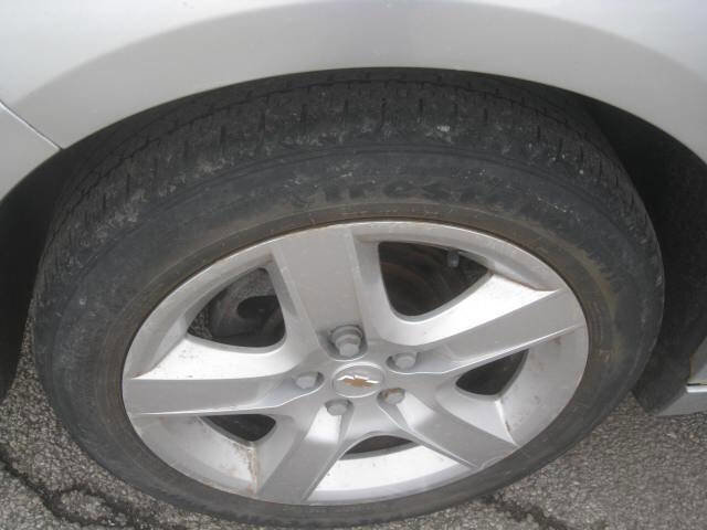 Used 2010 Chevrolet Malibu LS image 24