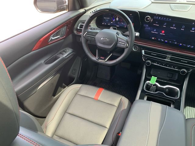 Used 2025 Chevrolet Traverse RS w/ LPO, Floor Liner Package AWD/4WD image 24