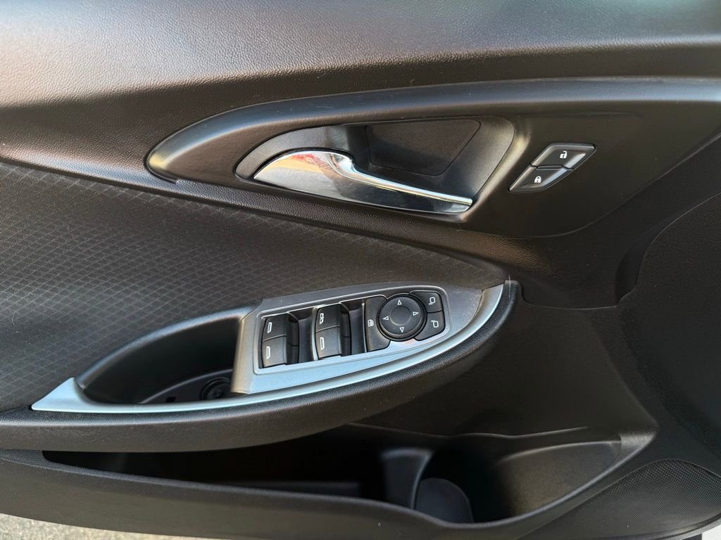 Used 2023 Chevrolet Malibu LT image 20