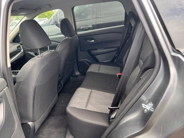 Used 2025 Nissan Rogue SV AWD/4WD image 8