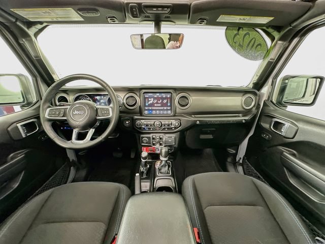Used 2023 Jeep Wrangler Unlimited Rubicon 4xe w/ Cold Weather Group AWD/4WD image 3