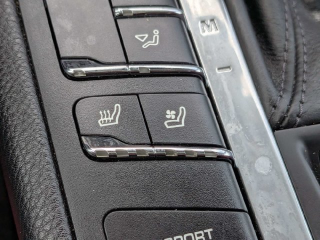 Used 2020 Porsche Macan S AWD/4WD image 24