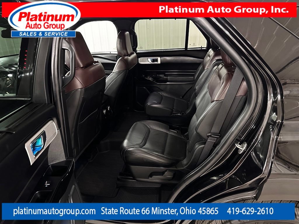 Used 2021 Ford Explorer Platinum w/ Equipment Group 601A AWD/4WD image 29