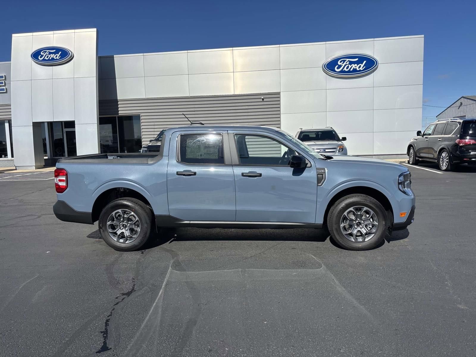 New 2025 Ford Maverick XLT w/ Equipment Group 301A image 8